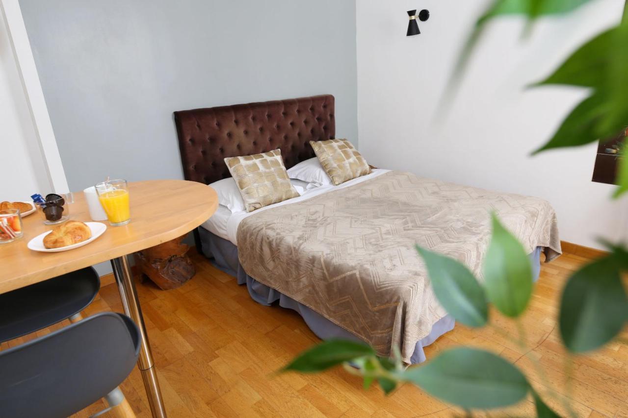 502- Studio De Charme Dans Quartier Anime 5 * Parijs
